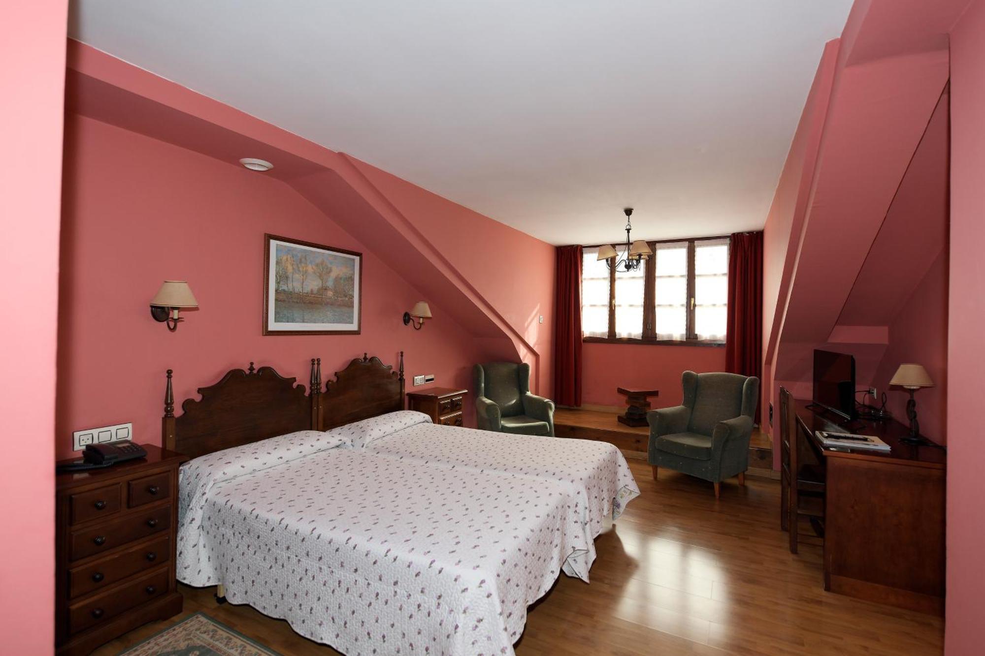 Penzion La Casona De Entralgo Pola de Laviana Exteriér fotografie