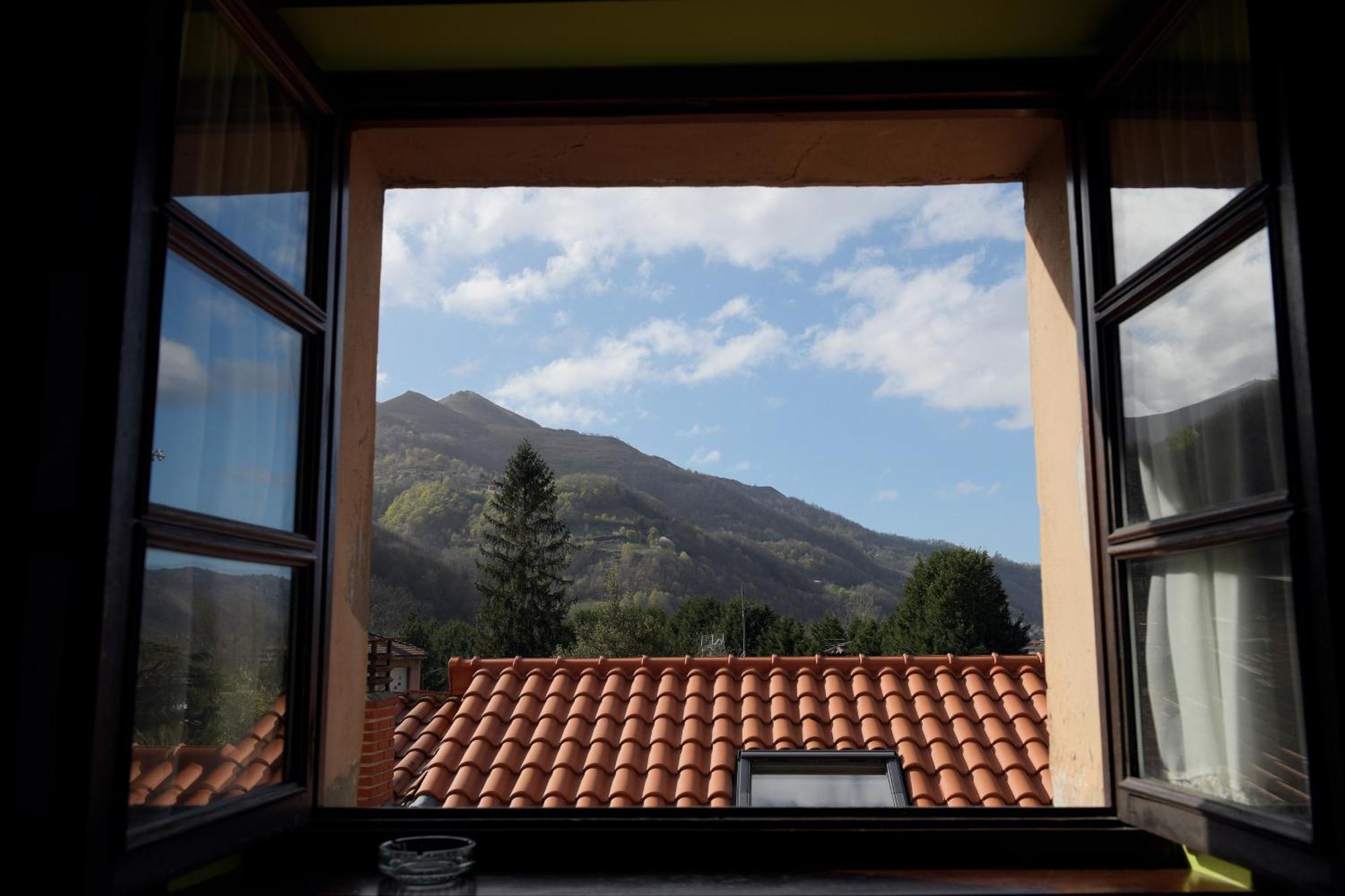 Penzion La Casona De Entralgo Pola de Laviana Exteriér fotografie