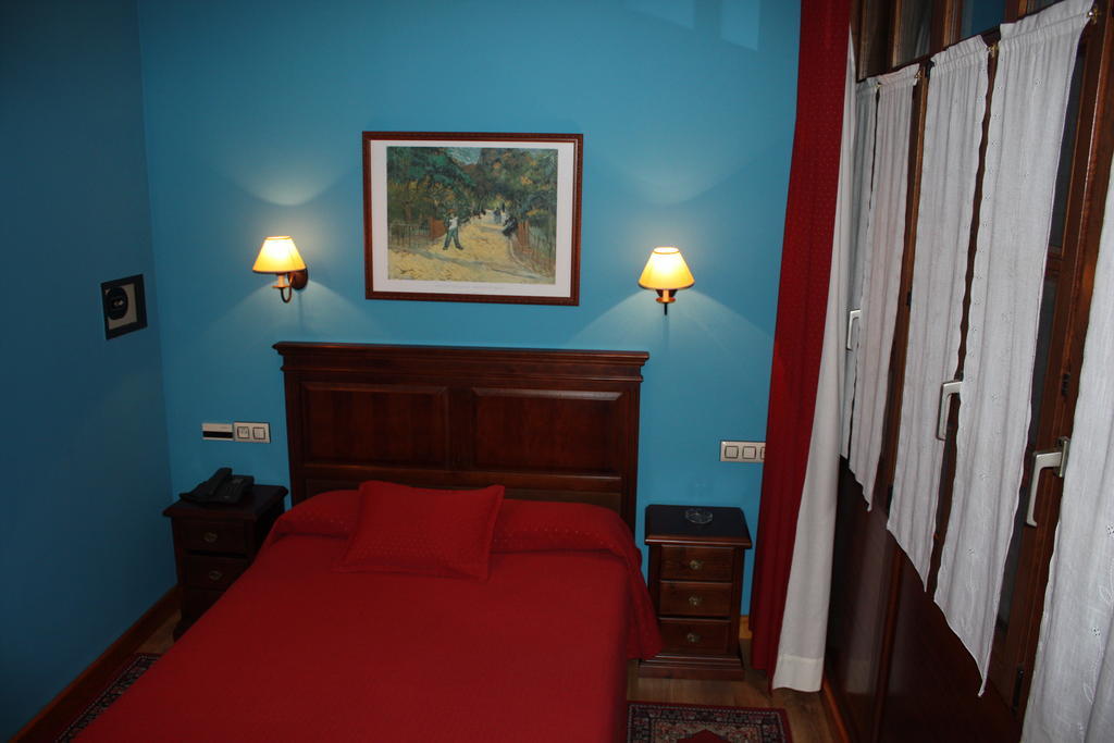 Penzion La Casona De Entralgo Pola de Laviana Exteriér fotografie