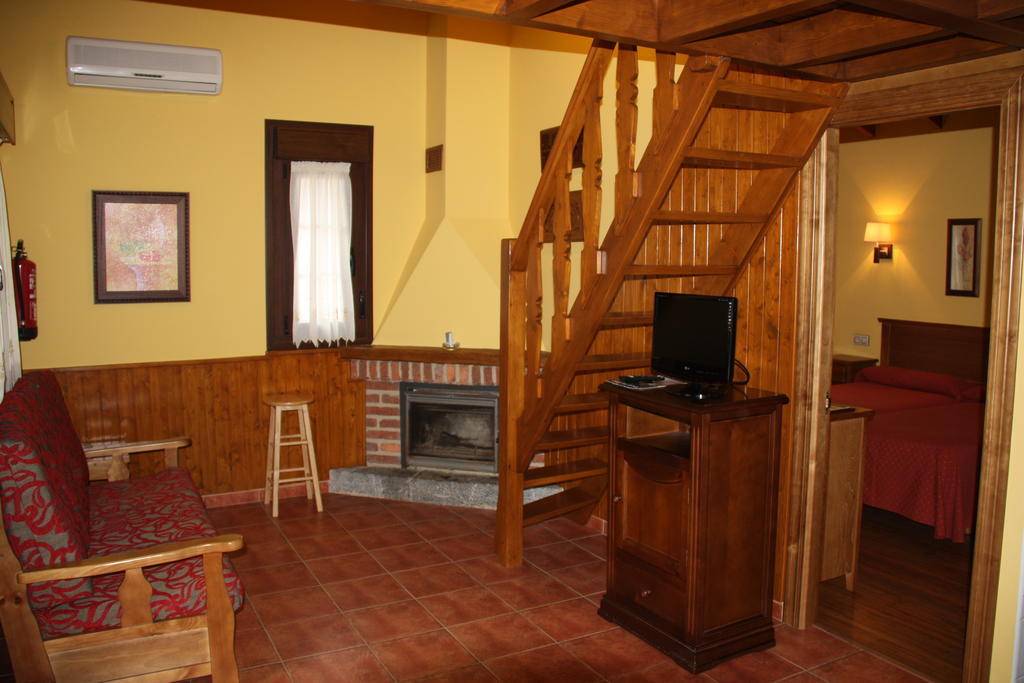 Penzion La Casona De Entralgo Pola de Laviana Pokoj fotografie