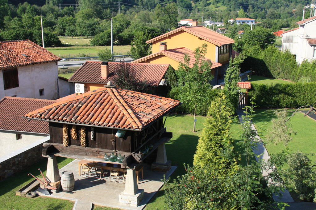 Penzion La Casona De Entralgo Pola de Laviana Exteriér fotografie